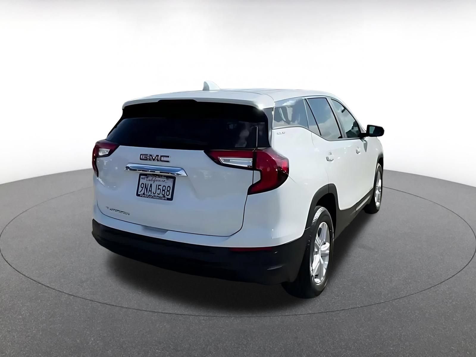 Thumbnail: 2024 GMC Terrain - 13