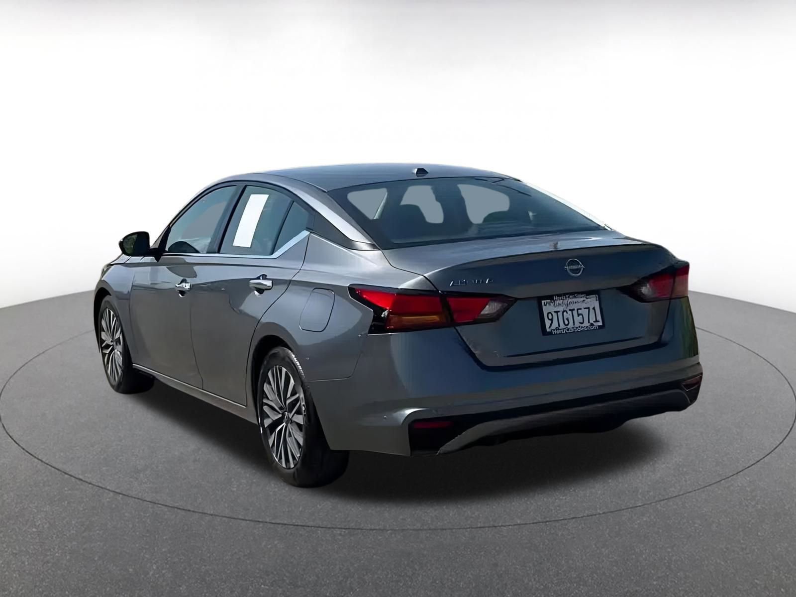 Thumbnail: 2024 Nissan Altima - 11