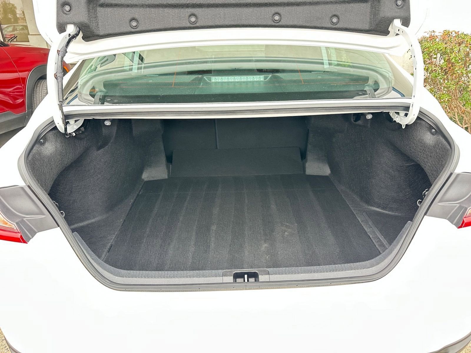 Thumbnail: 2025 Toyota Camry - 31