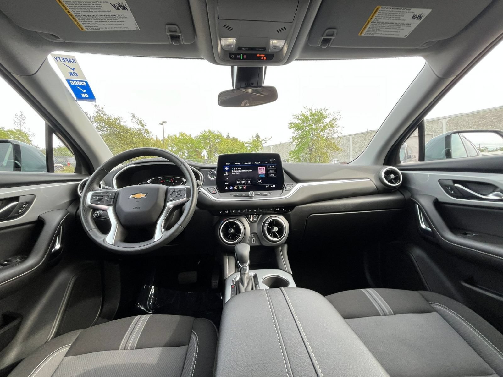 Thumbnail: 2025 Chevrolet Blazer - 30