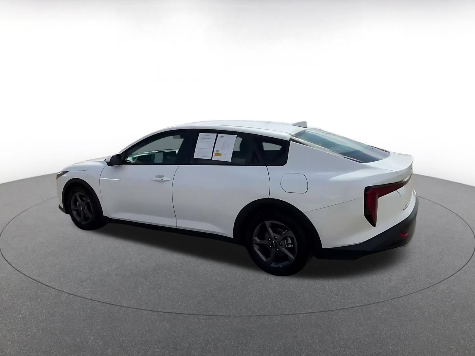 Thumbnail: 2026 Kia K4 - 9