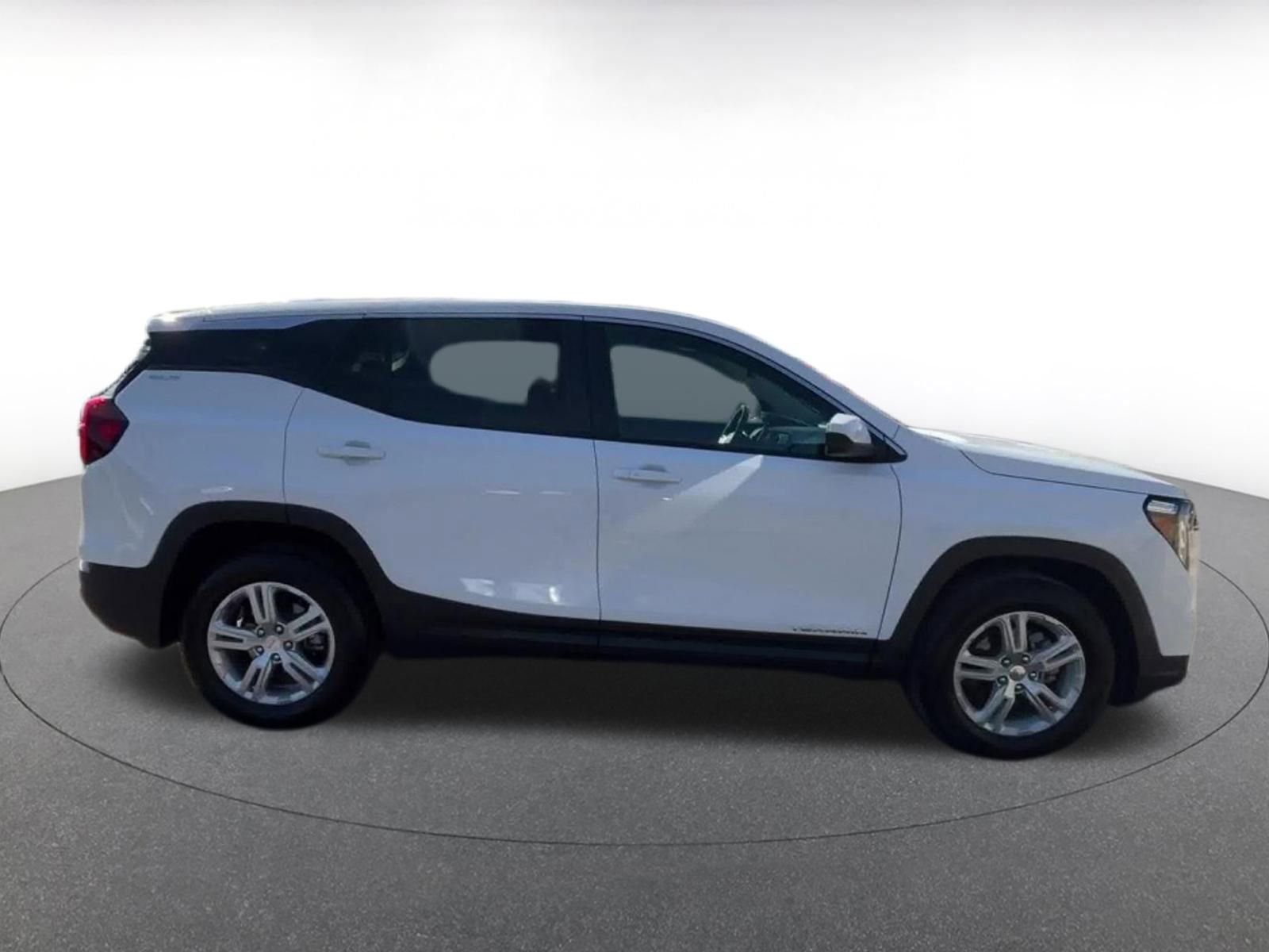 Thumbnail: 2024 GMC Terrain - 16