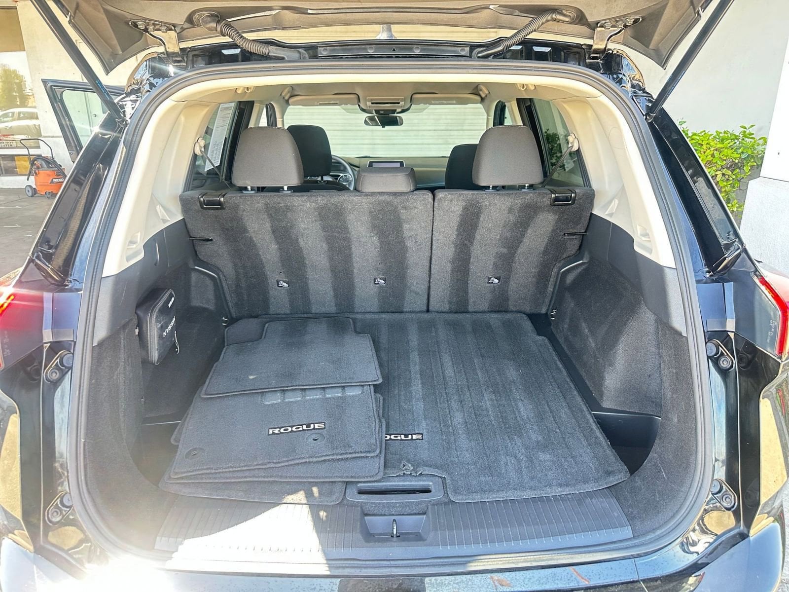 2024 Nissan Rogue S 31