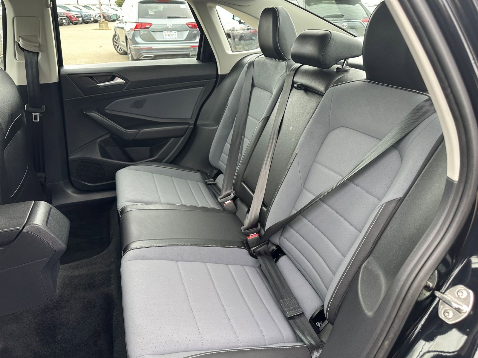 Thumbnail: 2025 Volkswagen Jetta - 25