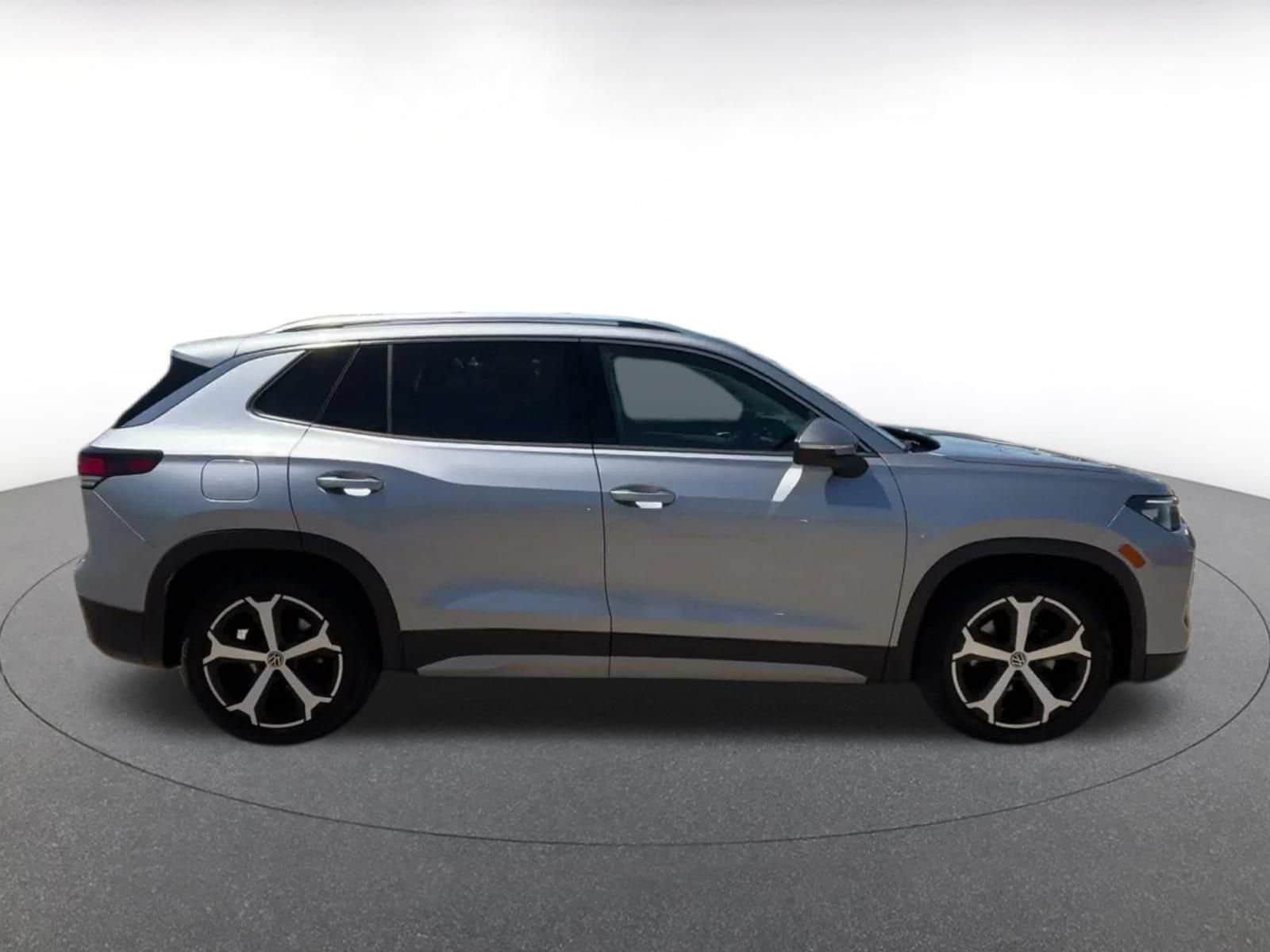 Thumbnail: 2026 Volkswagen Tiguan - 16