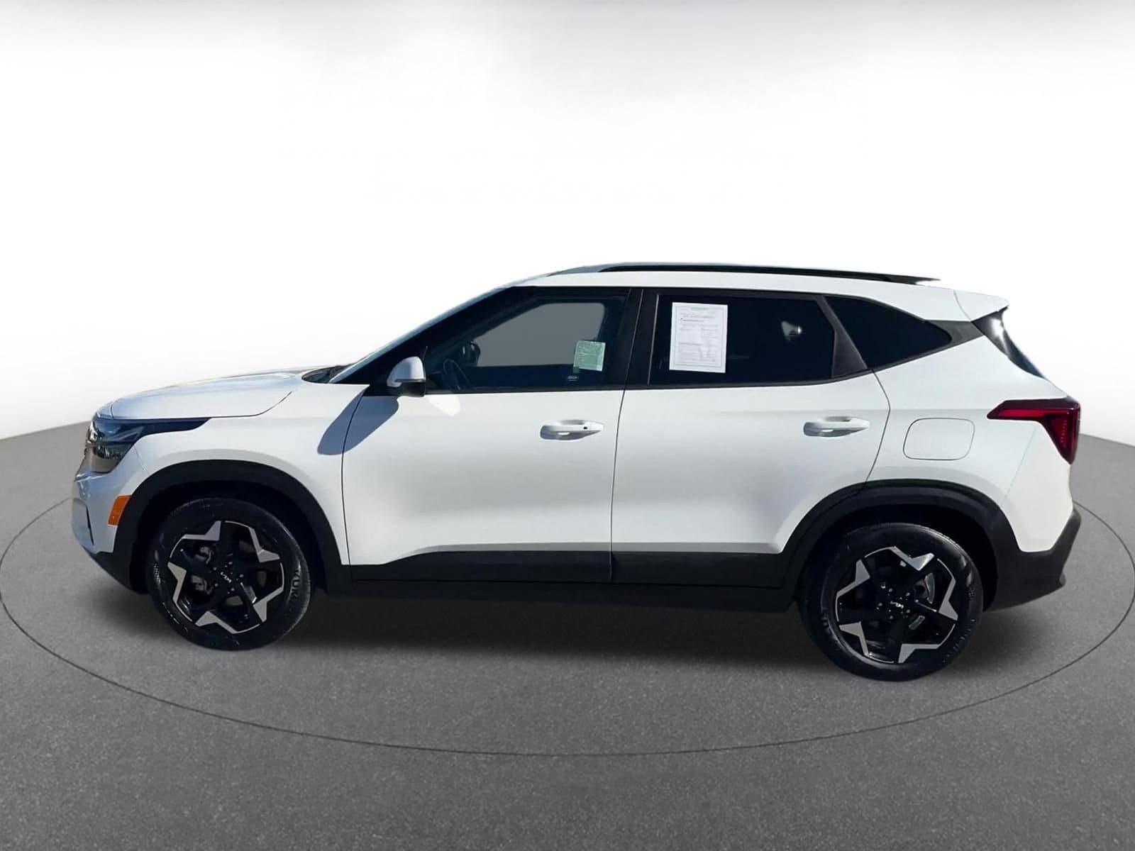 Thumbnail: 2025 Kia Seltos - 9