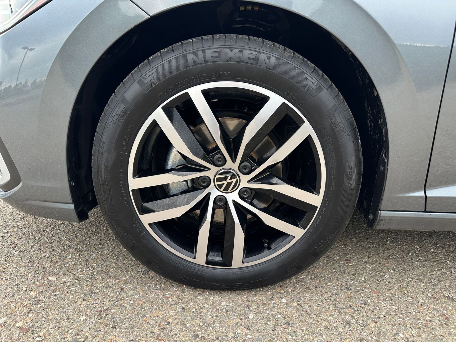 Thumbnail: 2025 Volkswagen Jetta - 32