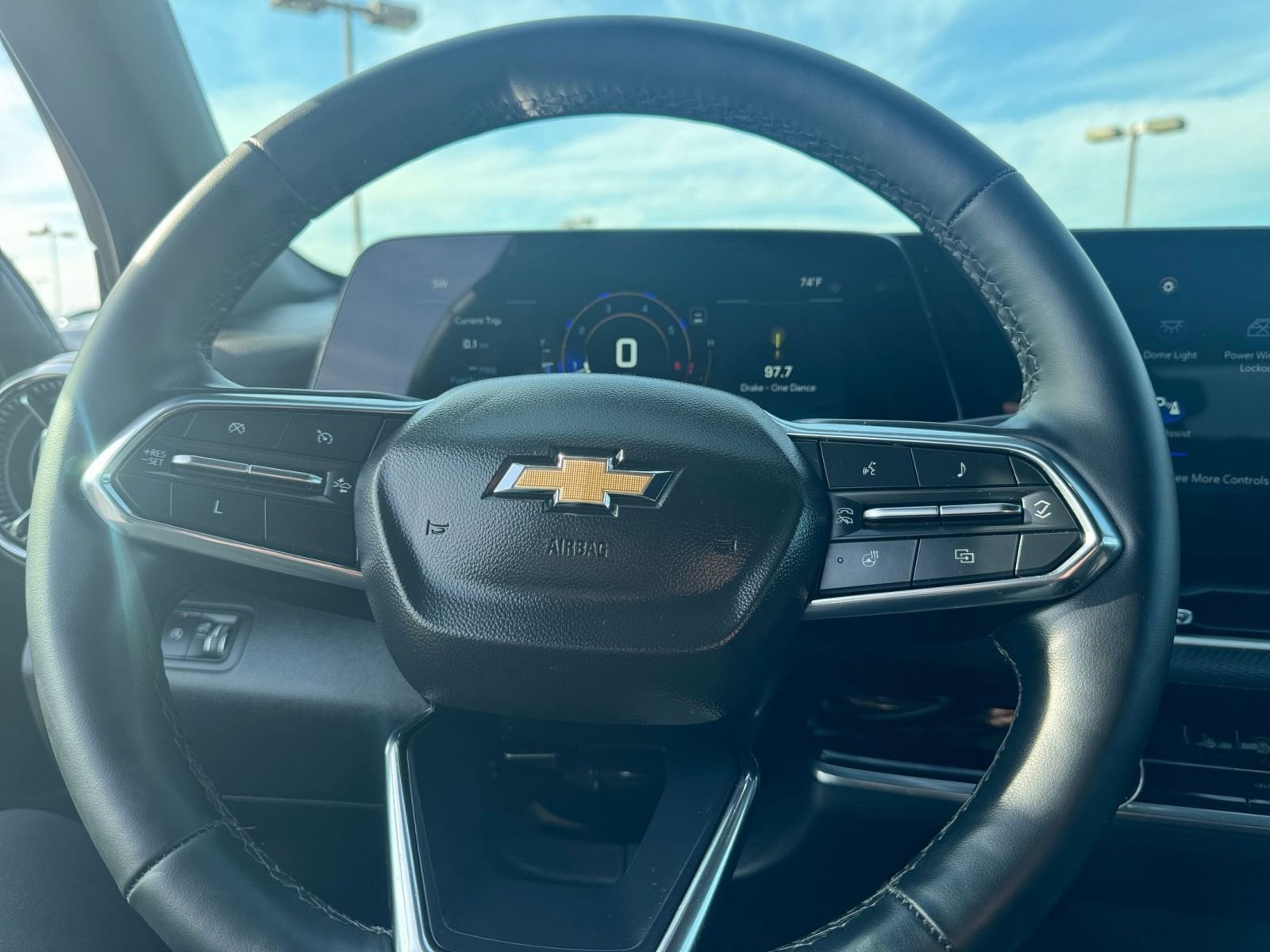 Thumbnail: 2025 Chevrolet Equinox - 28