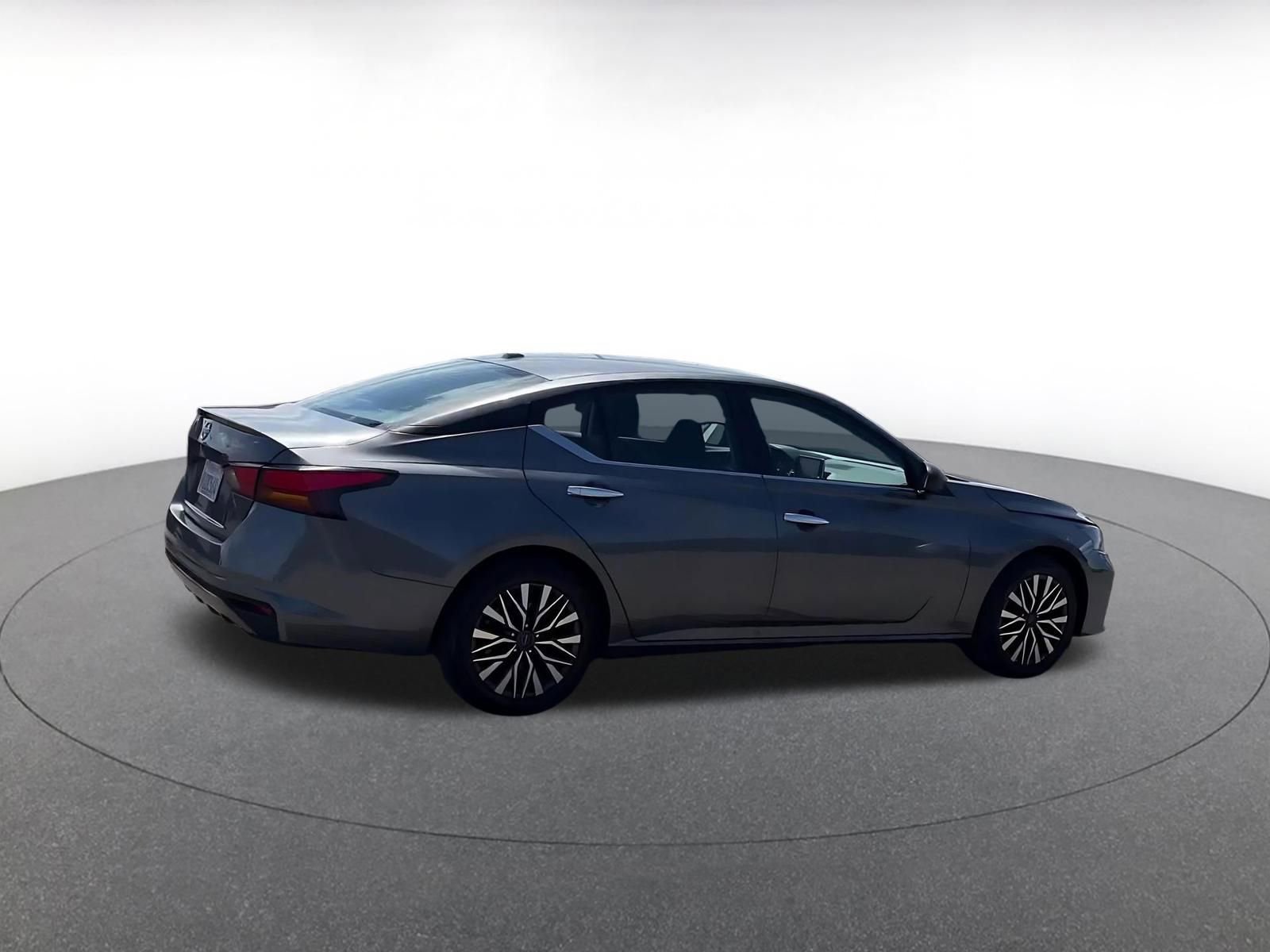 Thumbnail: 2025 Nissan Altima - 15
