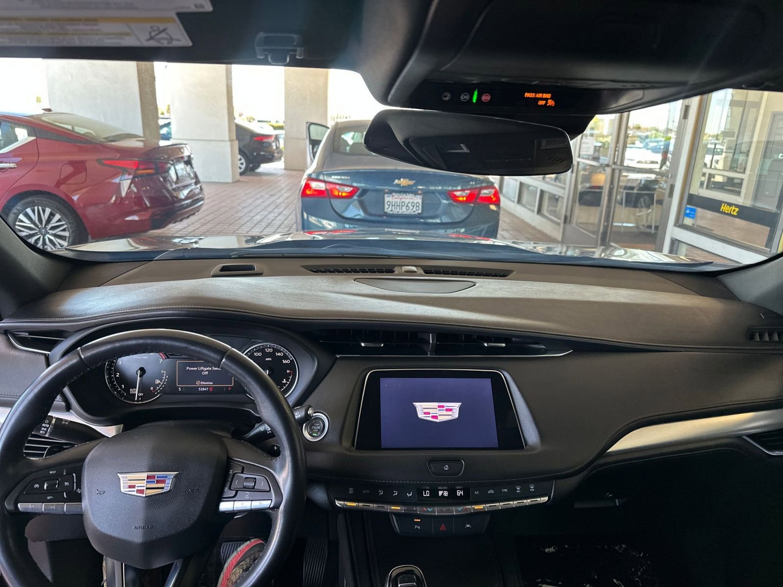 Thumbnail: 2023 Cadillac XT4 - 10