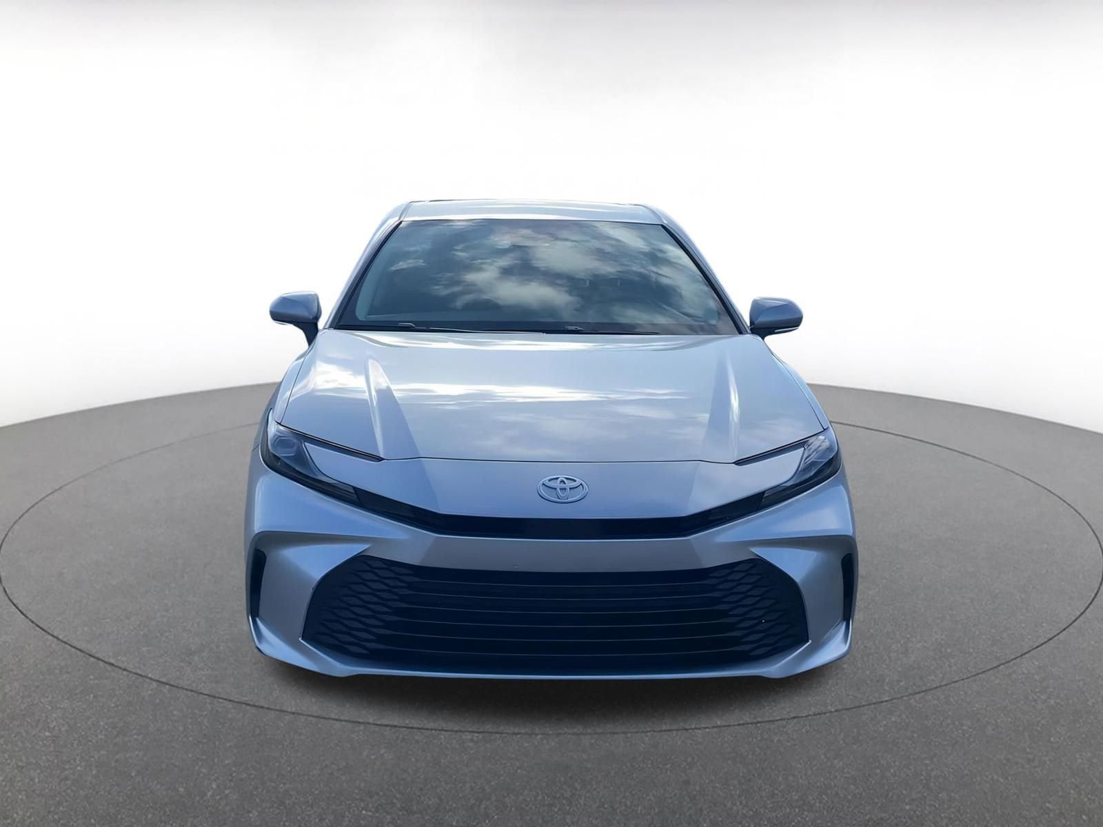 Thumbnail: 2025 Toyota Camry - 3