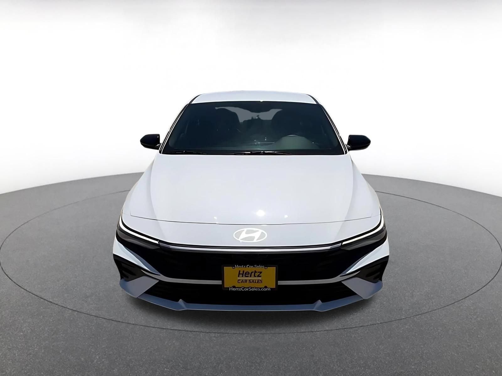 Thumbnail: 2026 Hyundai Elantra - 4