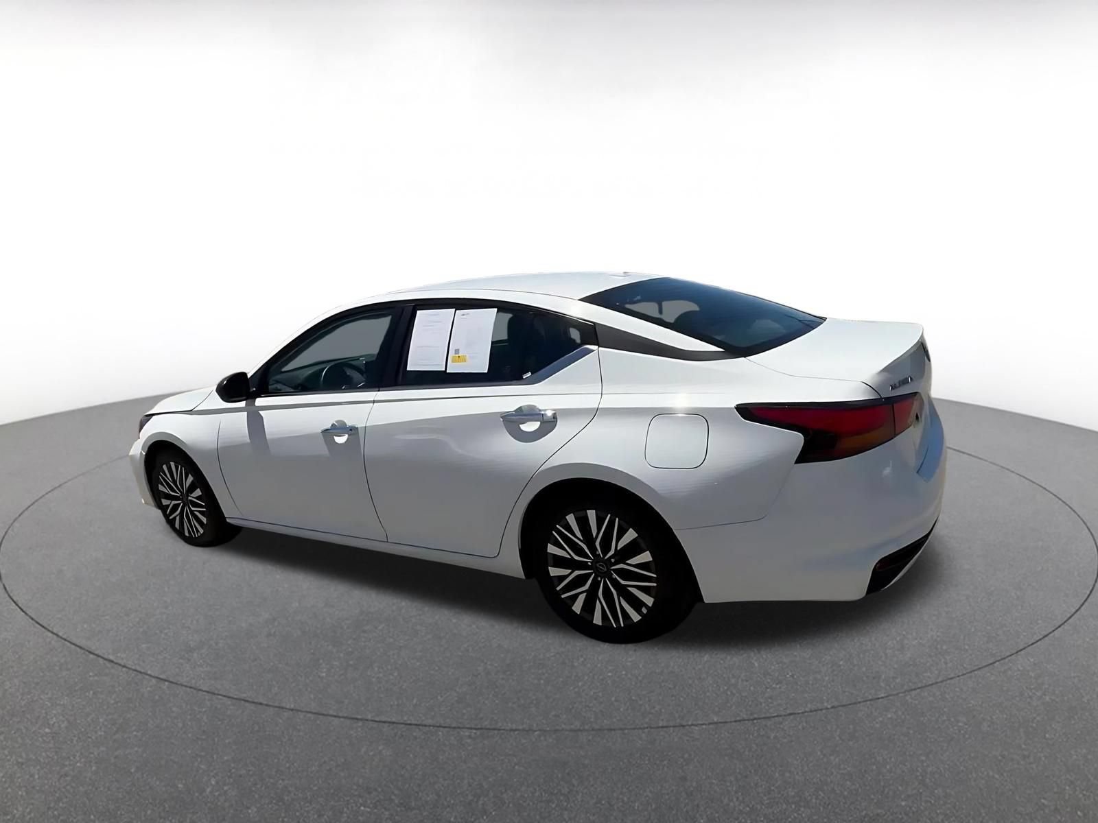 Thumbnail: 2025 Nissan Altima - 10