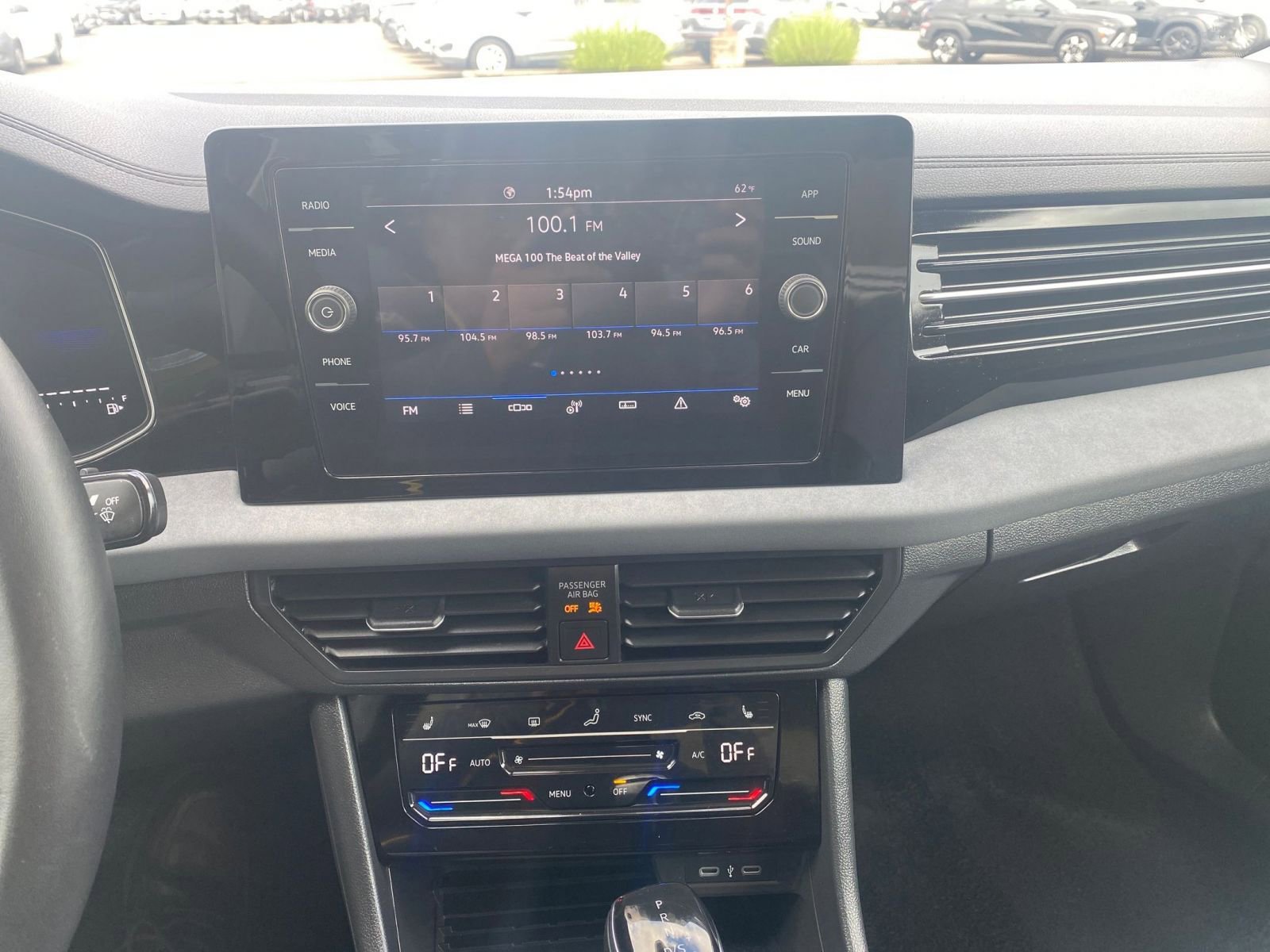 Thumbnail: 2025 Volkswagen Jetta - 18