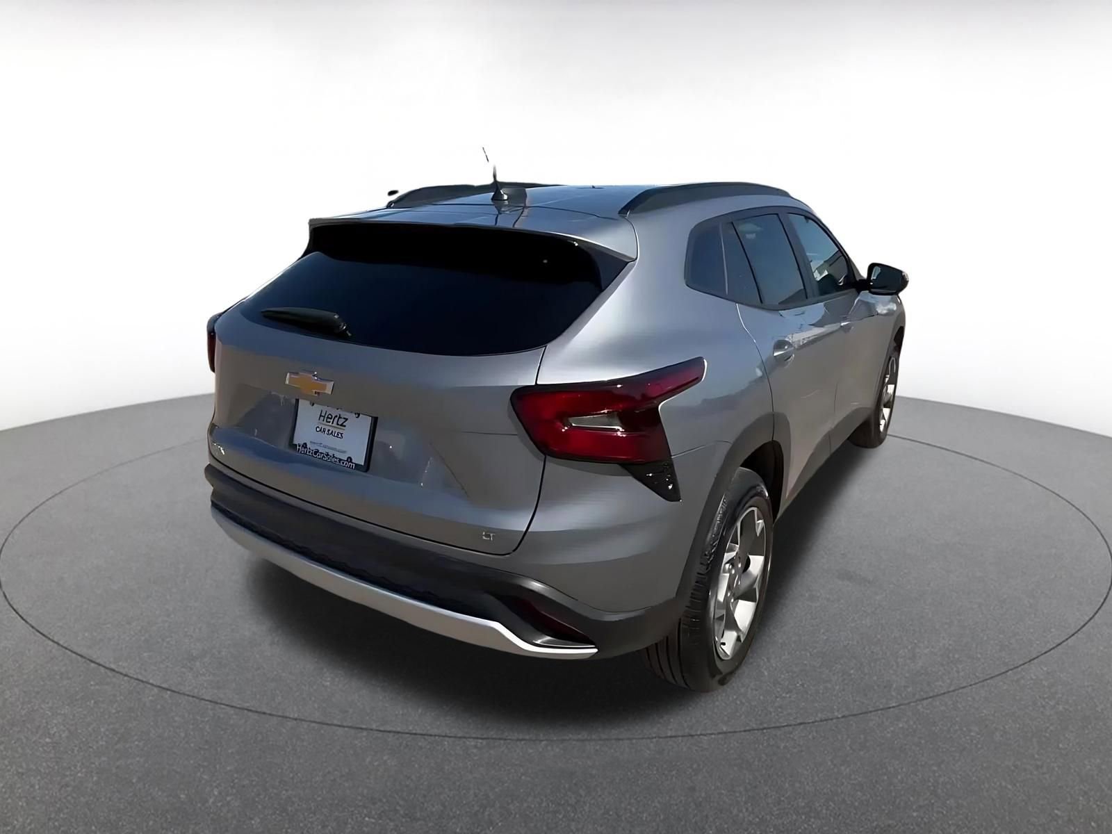 Thumbnail: 2025 Chevrolet Trax - 15