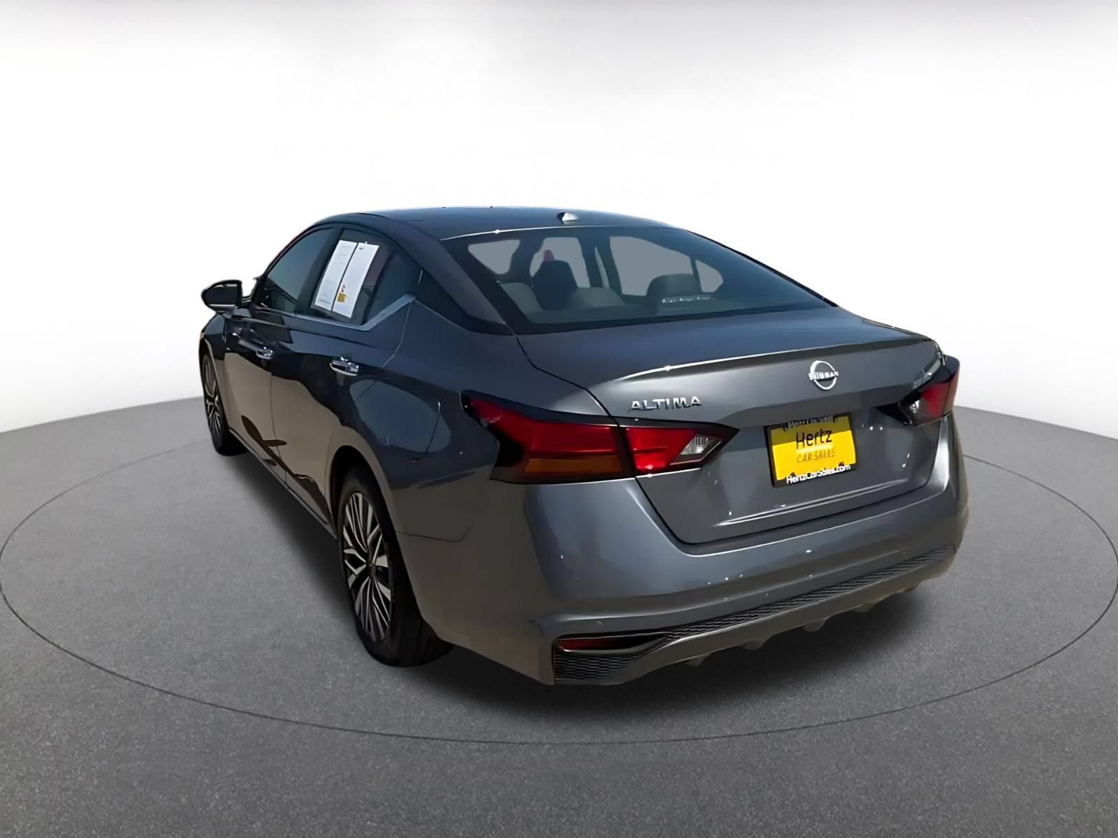Thumbnail: 2025 Nissan Altima - 9