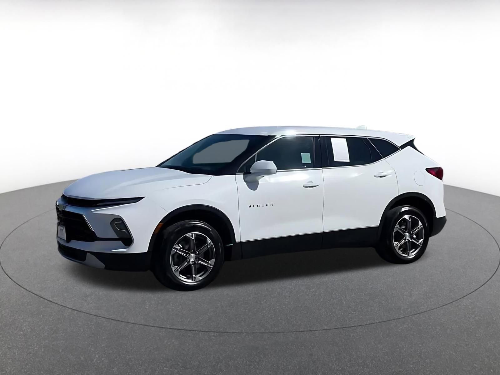 Thumbnail: 2025 Chevrolet Blazer - 8