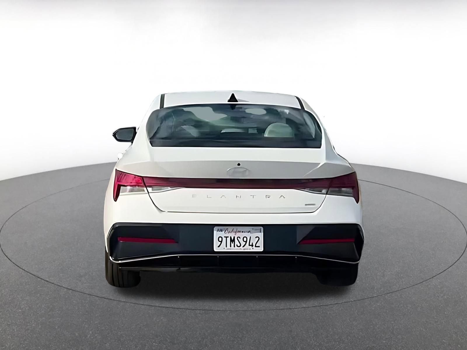 Thumbnail: 2025 Hyundai Elantra - 12