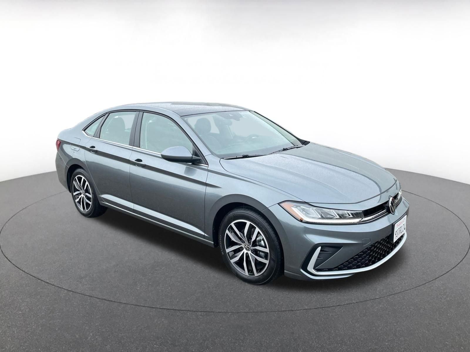 Thumbnail: 2025 Volkswagen Jetta - 1