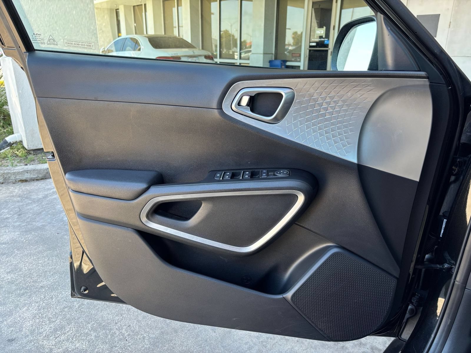 Thumbnail: 2025 Kia Soul - 18