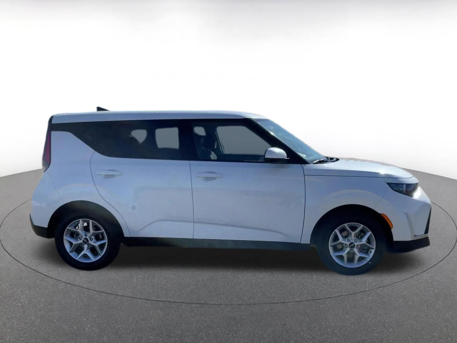 Thumbnail: 2025 Kia Soul - 16