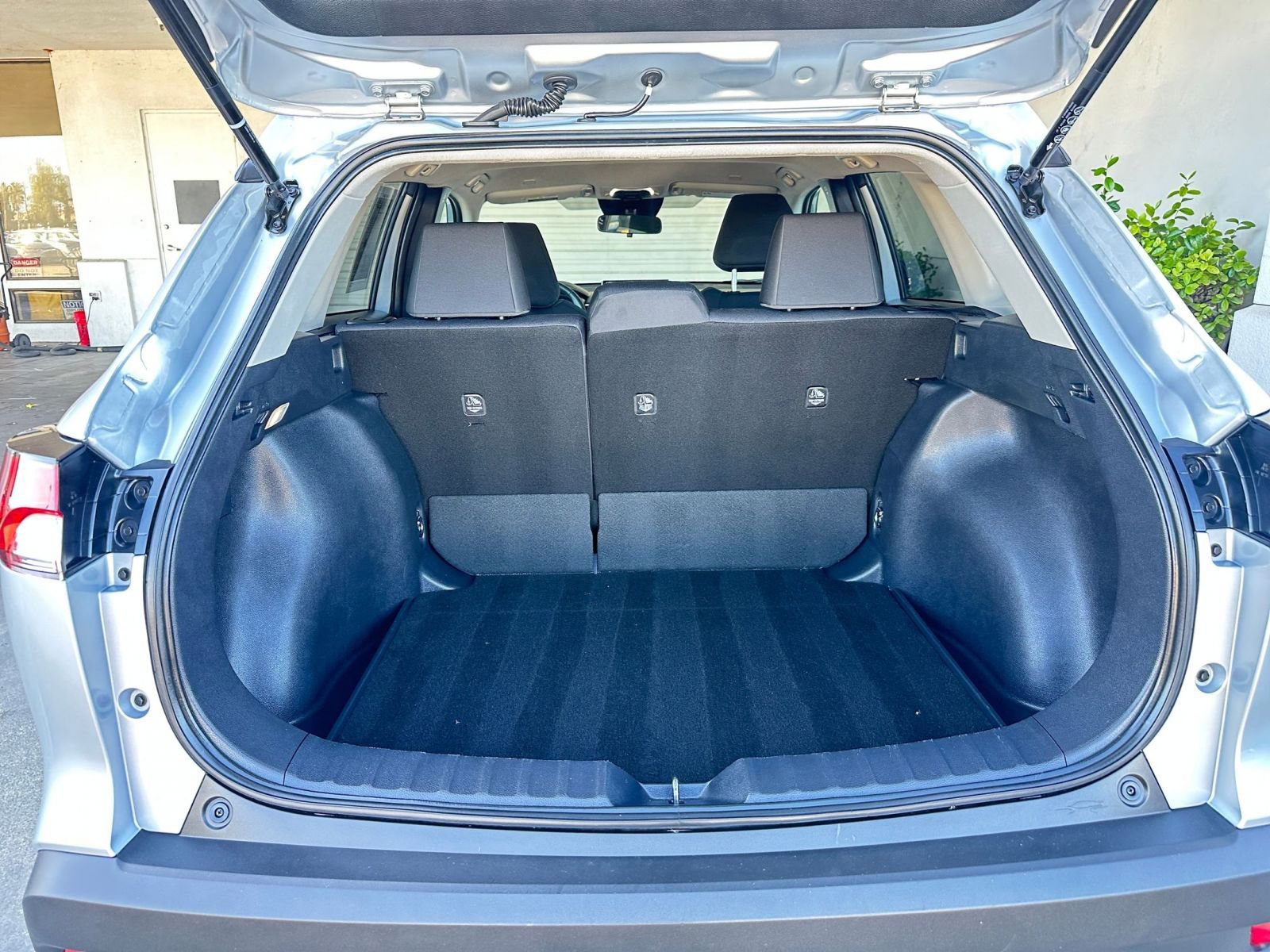 Thumbnail: 2025 Toyota Corolla Cross - 31