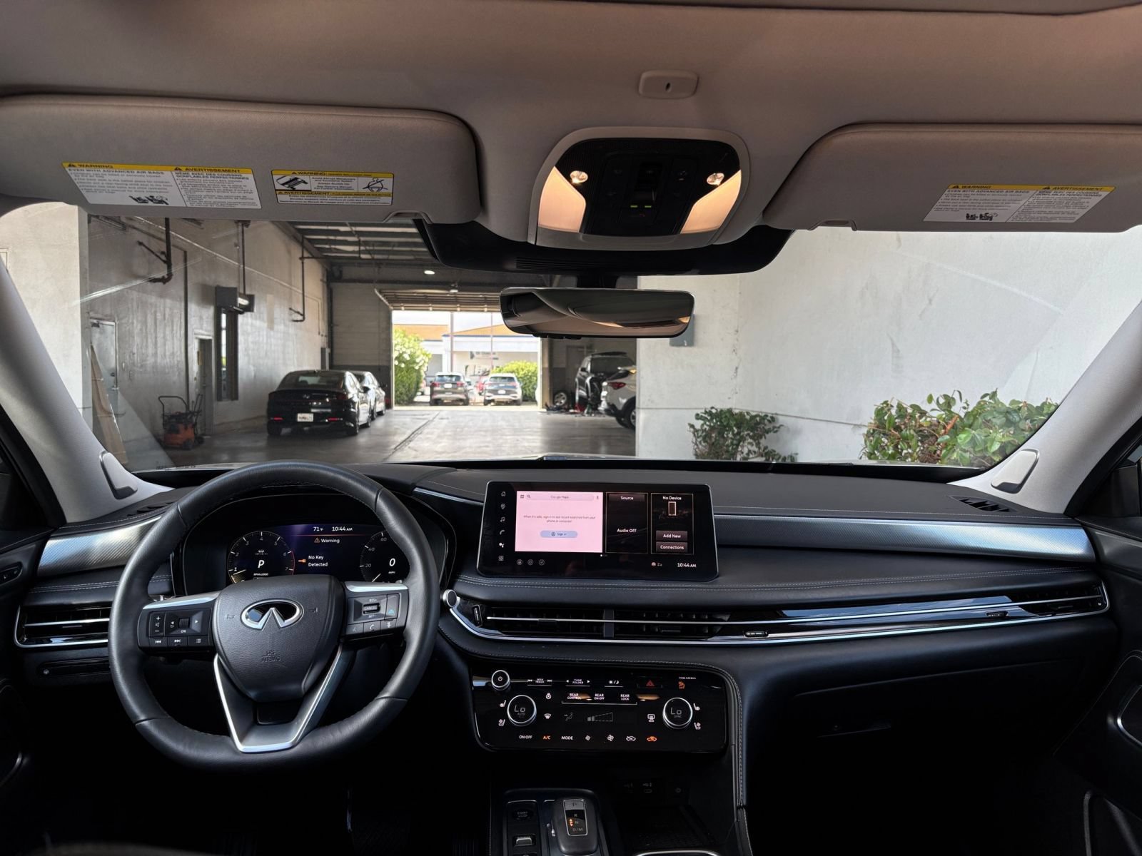 Thumbnail: 2026 INFINITI QX60 - 33