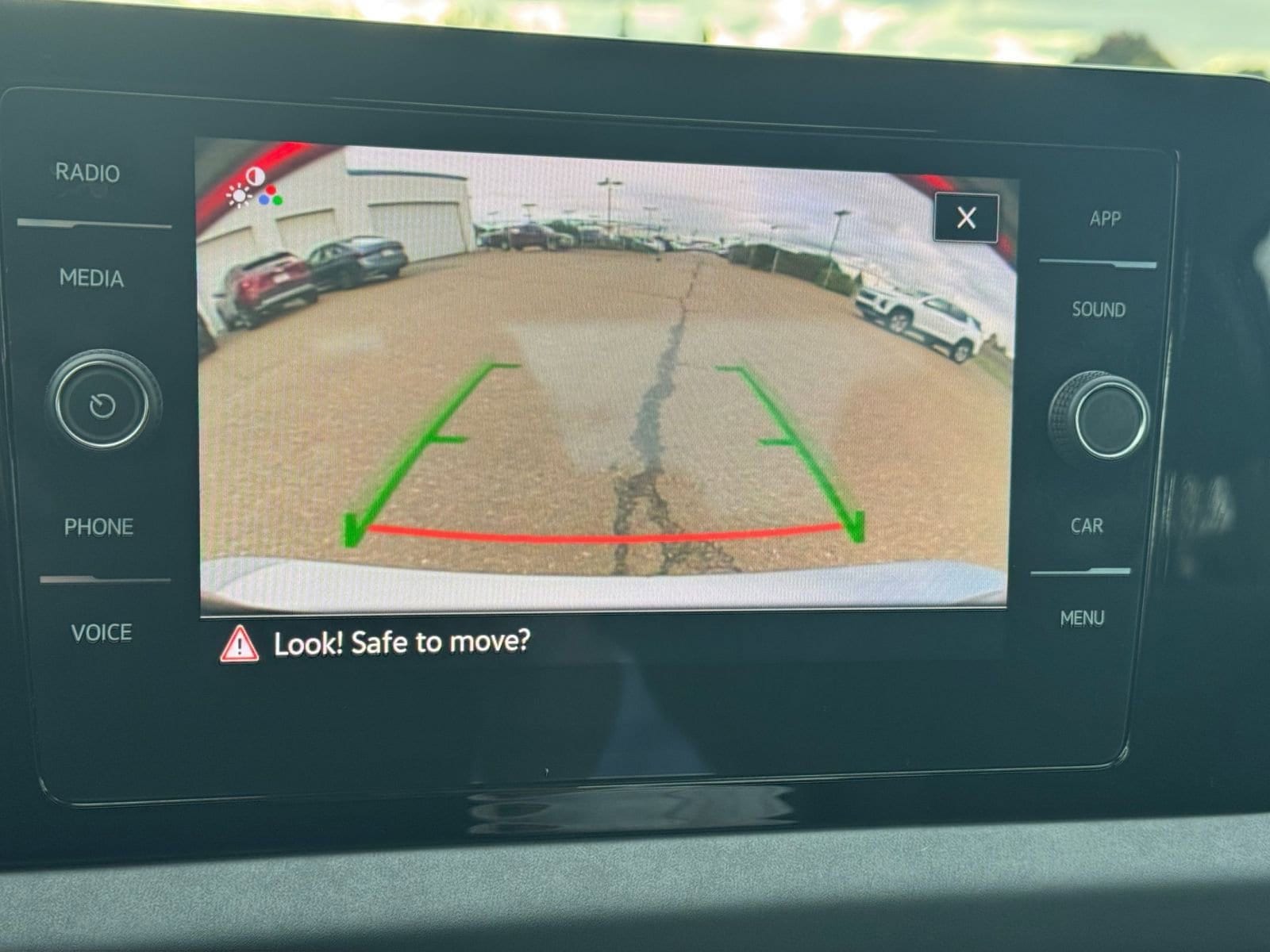 Thumbnail: 2025 Volkswagen Jetta - 17