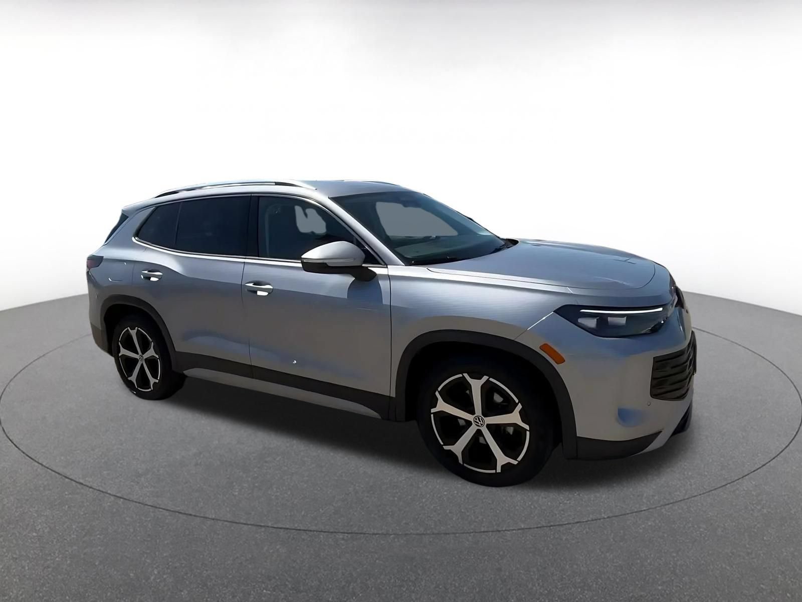 Thumbnail: 2026 Volkswagen Tiguan - 2