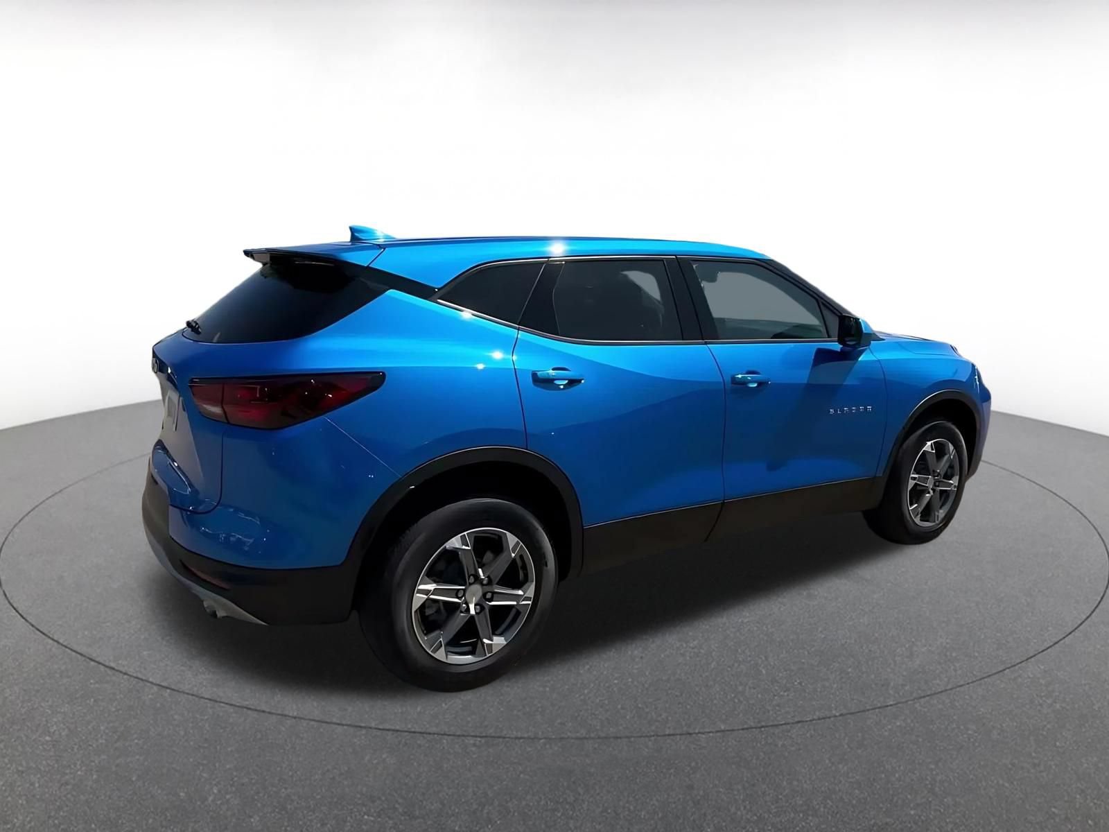 Thumbnail: 2026 Chevrolet Blazer - 15