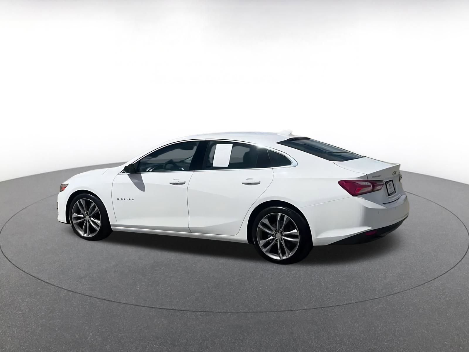 Thumbnail: 2024 Chevrolet Malibu - 10