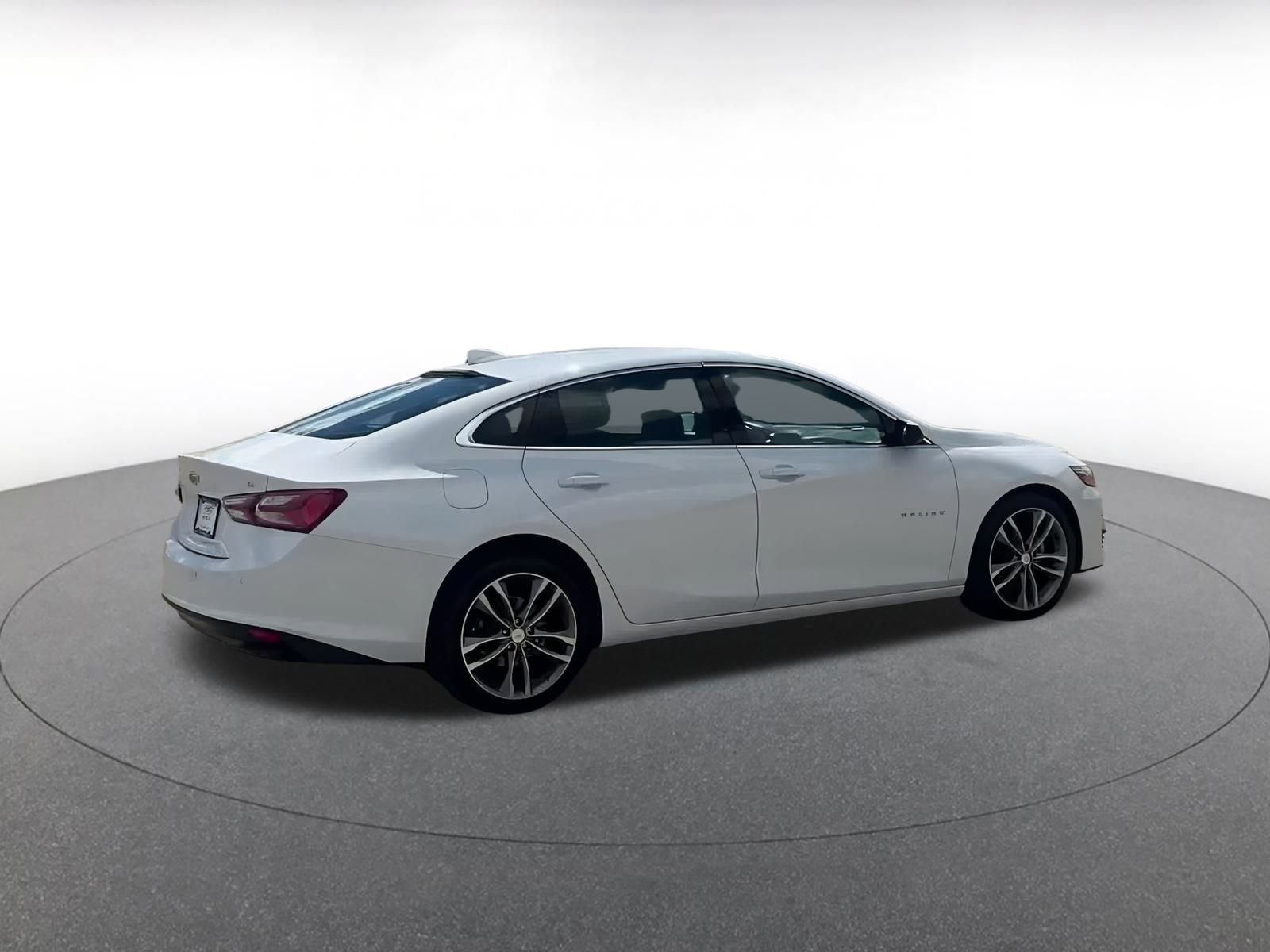 Thumbnail: 2024 Chevrolet Malibu - 15