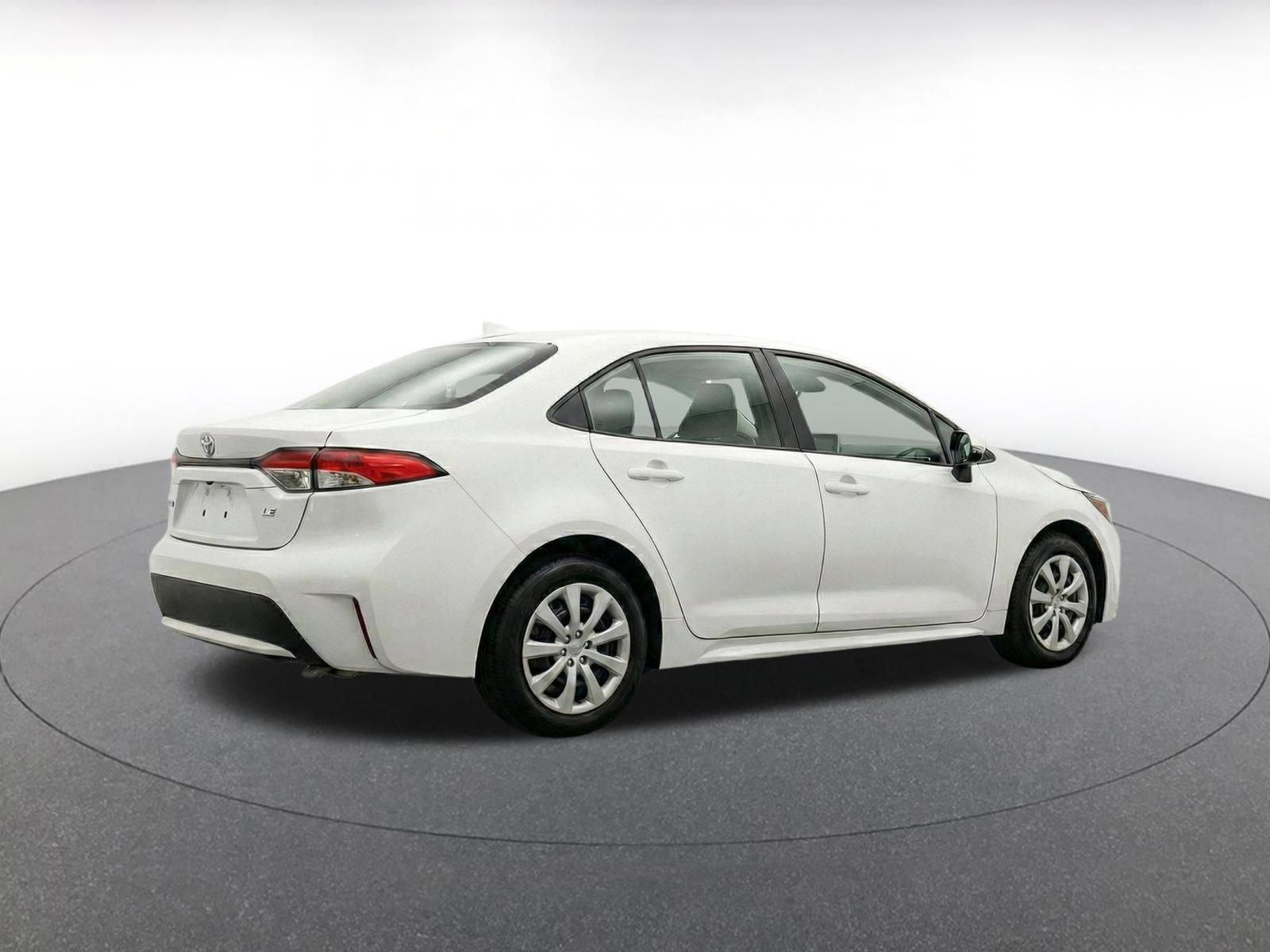 Thumbnail: 2025 Toyota Corolla - 9