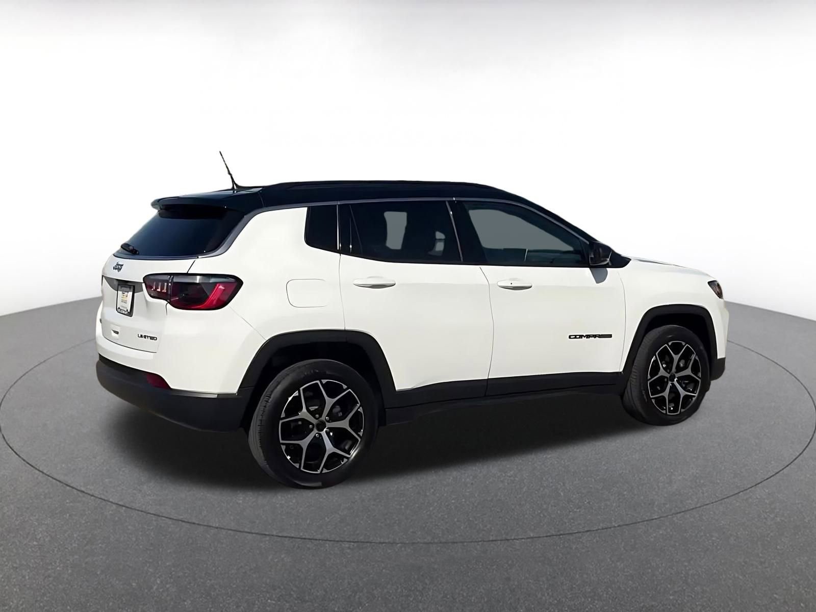 Thumbnail: 2025 Jeep Compass - 15