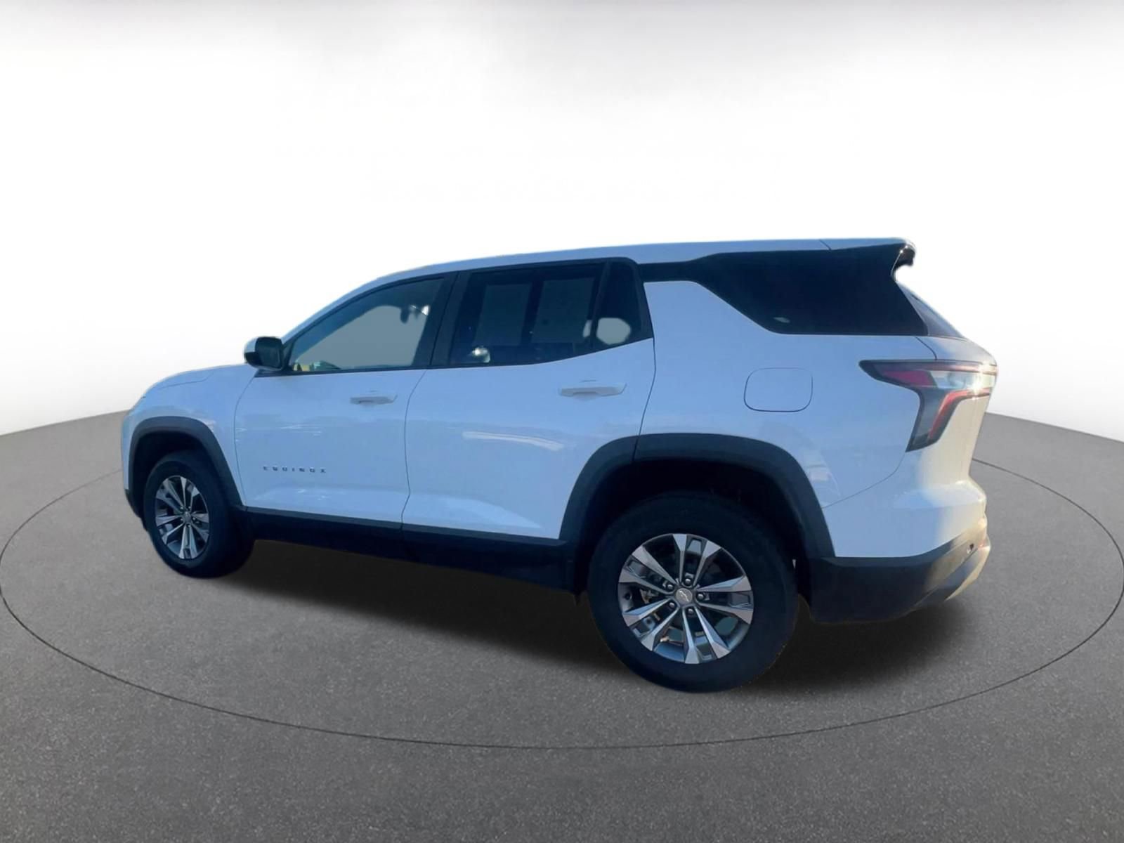 Thumbnail: 2025 Chevrolet Equinox - 10