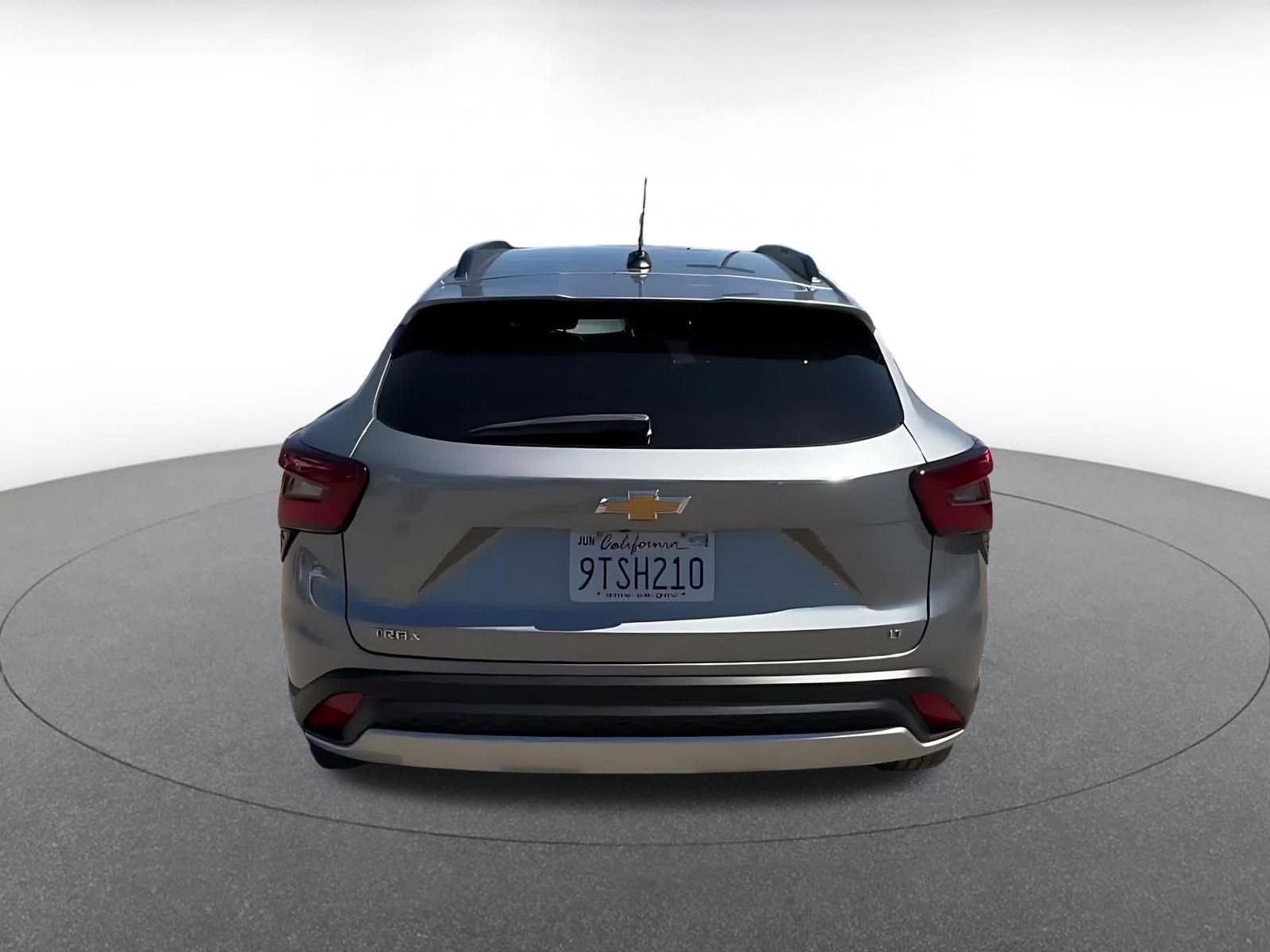 Thumbnail: 2025 Chevrolet Trax - 12