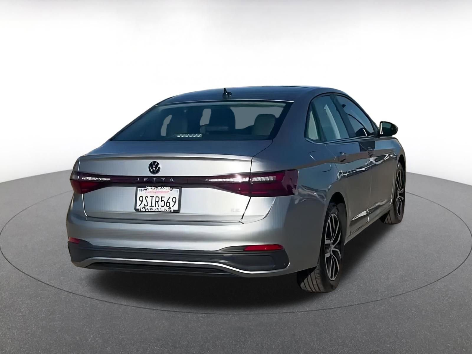 Thumbnail: 2025 Volkswagen Jetta - 12