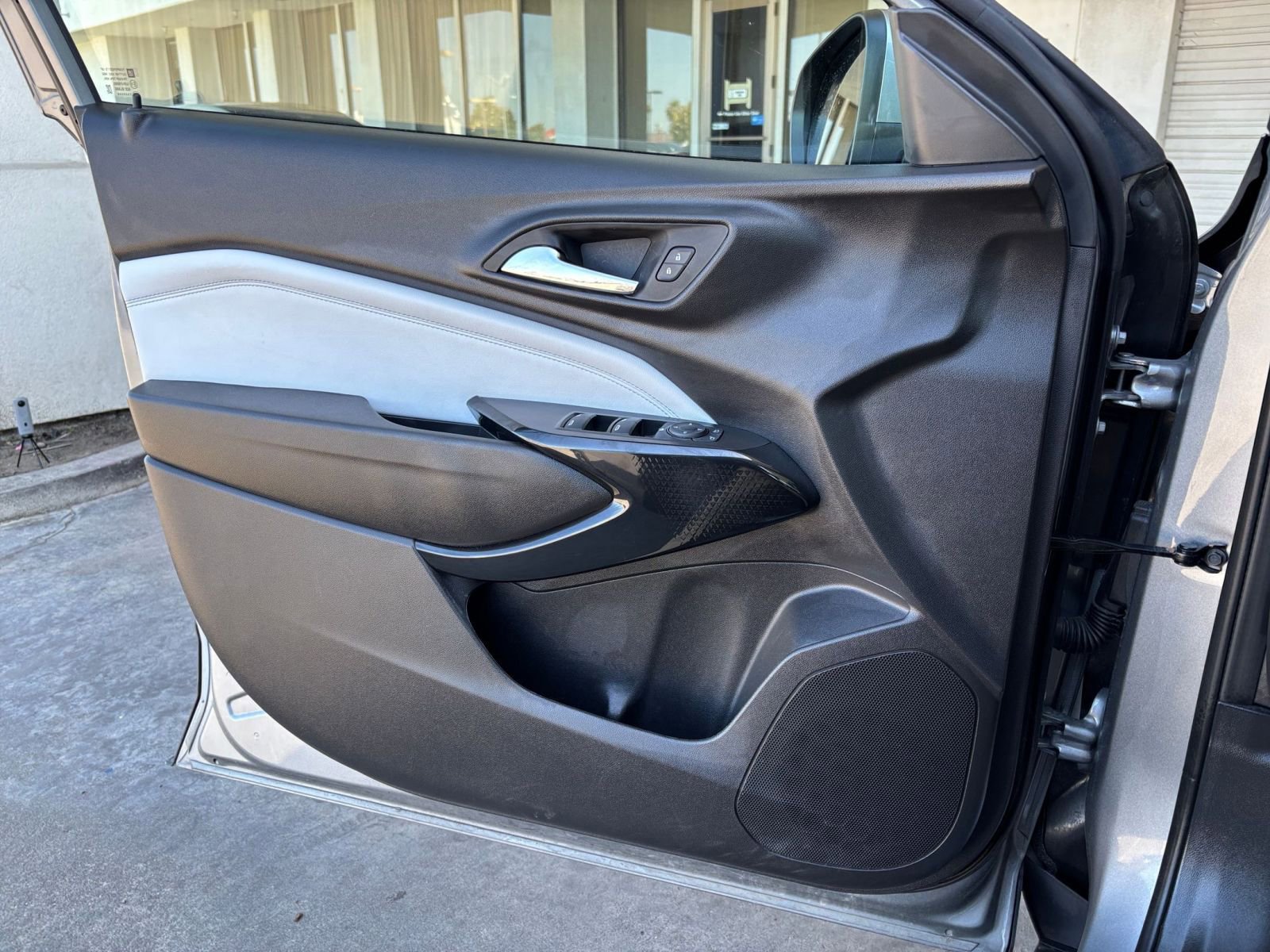 Thumbnail: 2025 Chevrolet Trax - 18