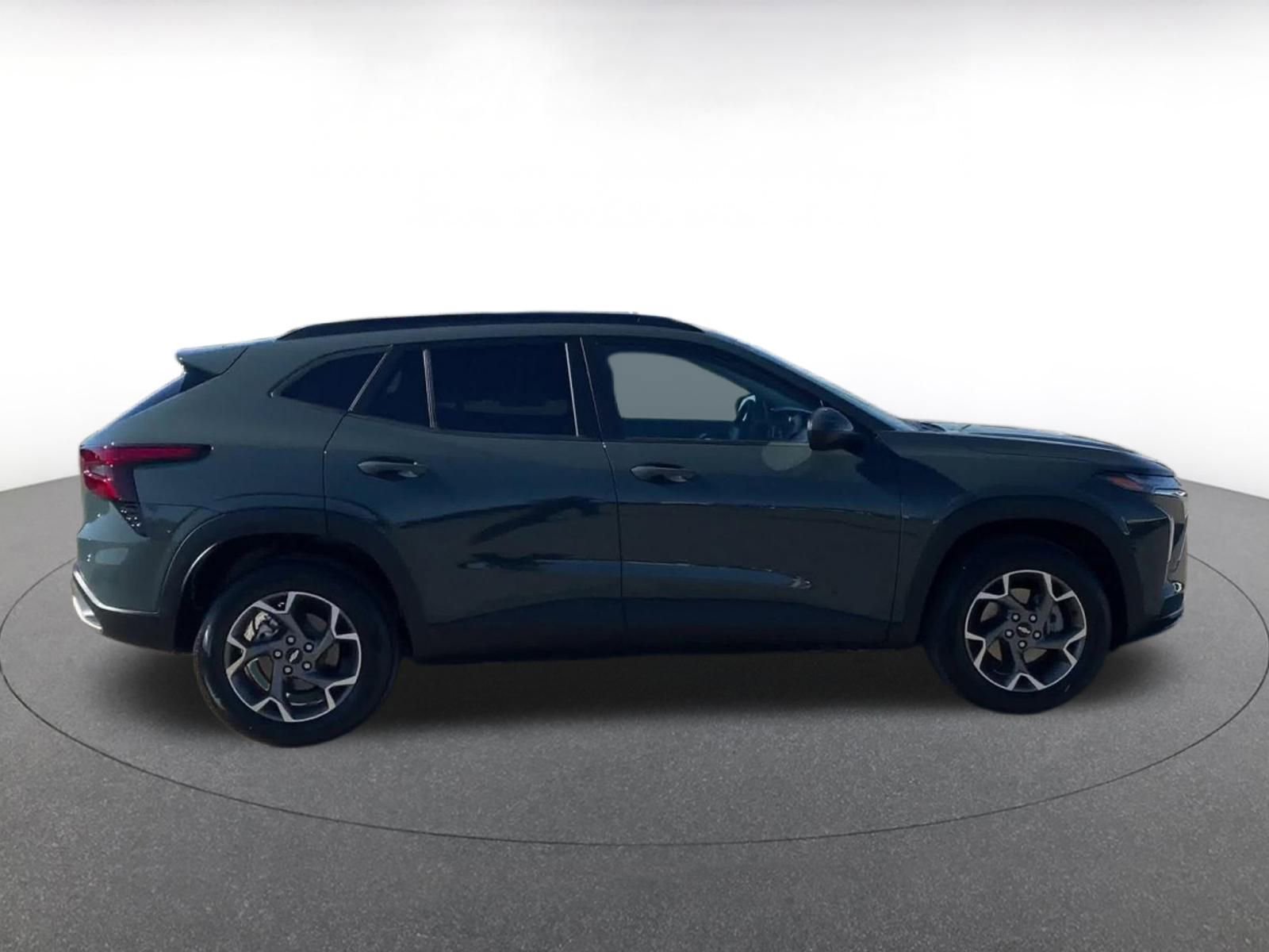 Thumbnail: 2025 Chevrolet Trax - 22