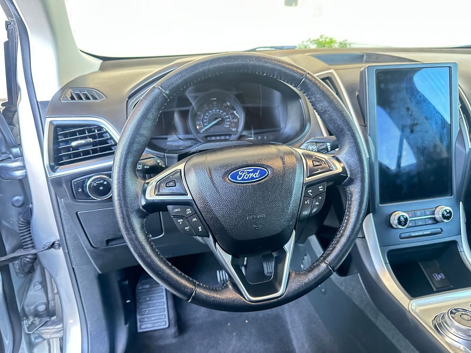 Thumbnail: 2023 Ford Edge - 28