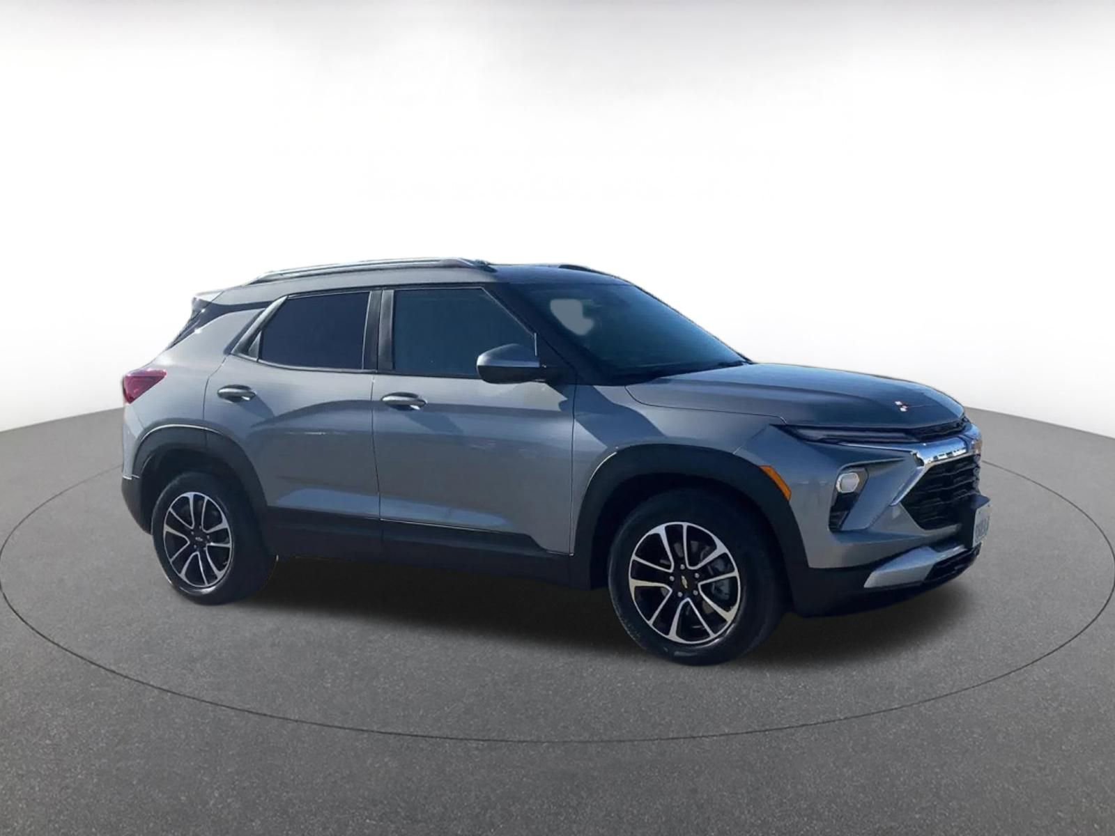 Thumbnail: 2025 Chevrolet TrailBlazer - 2