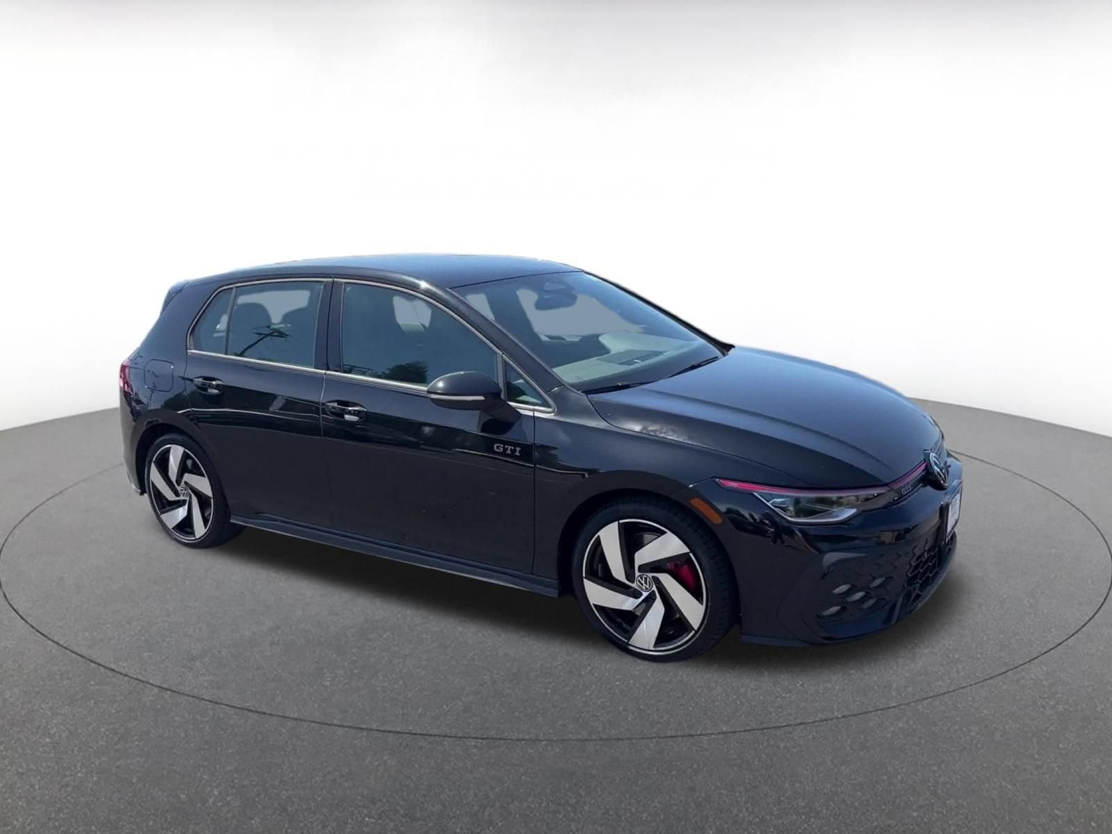 Thumbnail: 2026 Volkswagen Golf - 2