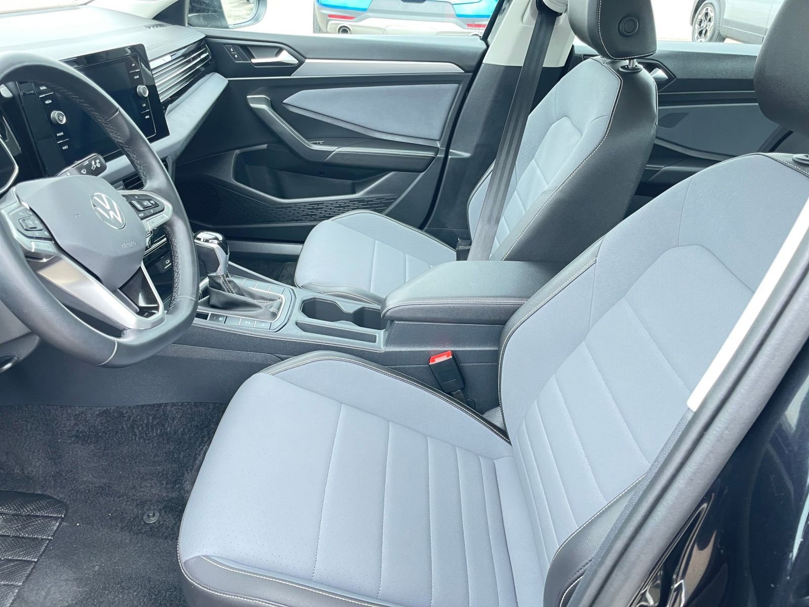 Thumbnail: 2025 Volkswagen Jetta - 27