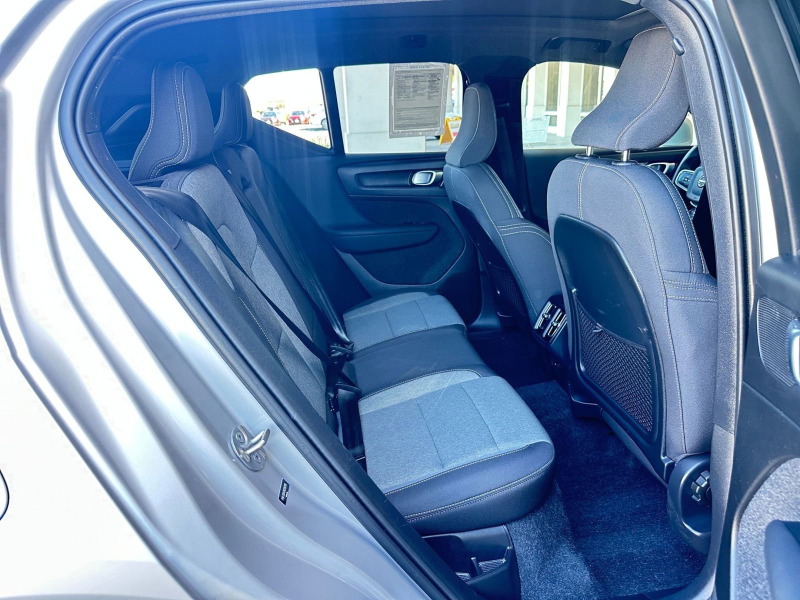 Thumbnail: 2024 Volvo XC40 - 27