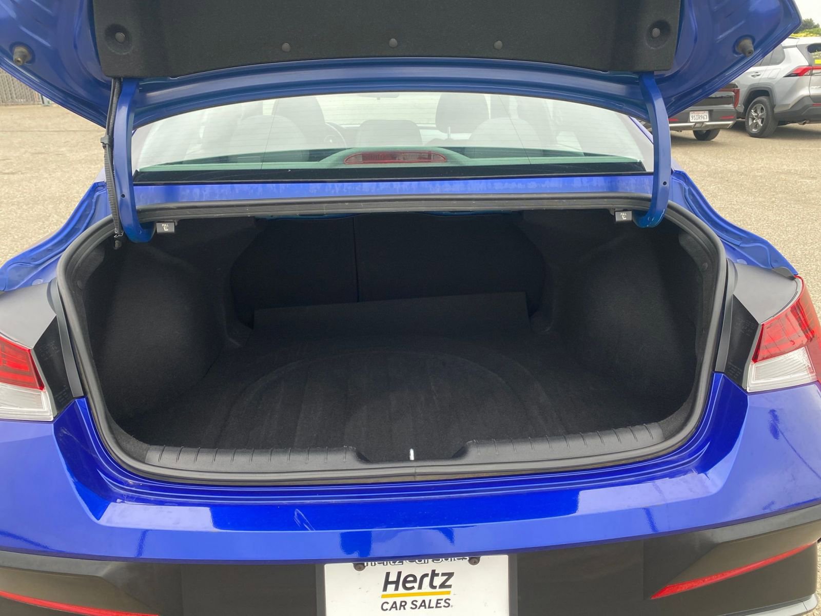 Thumbnail: 2025 Hyundai Elantra - 31