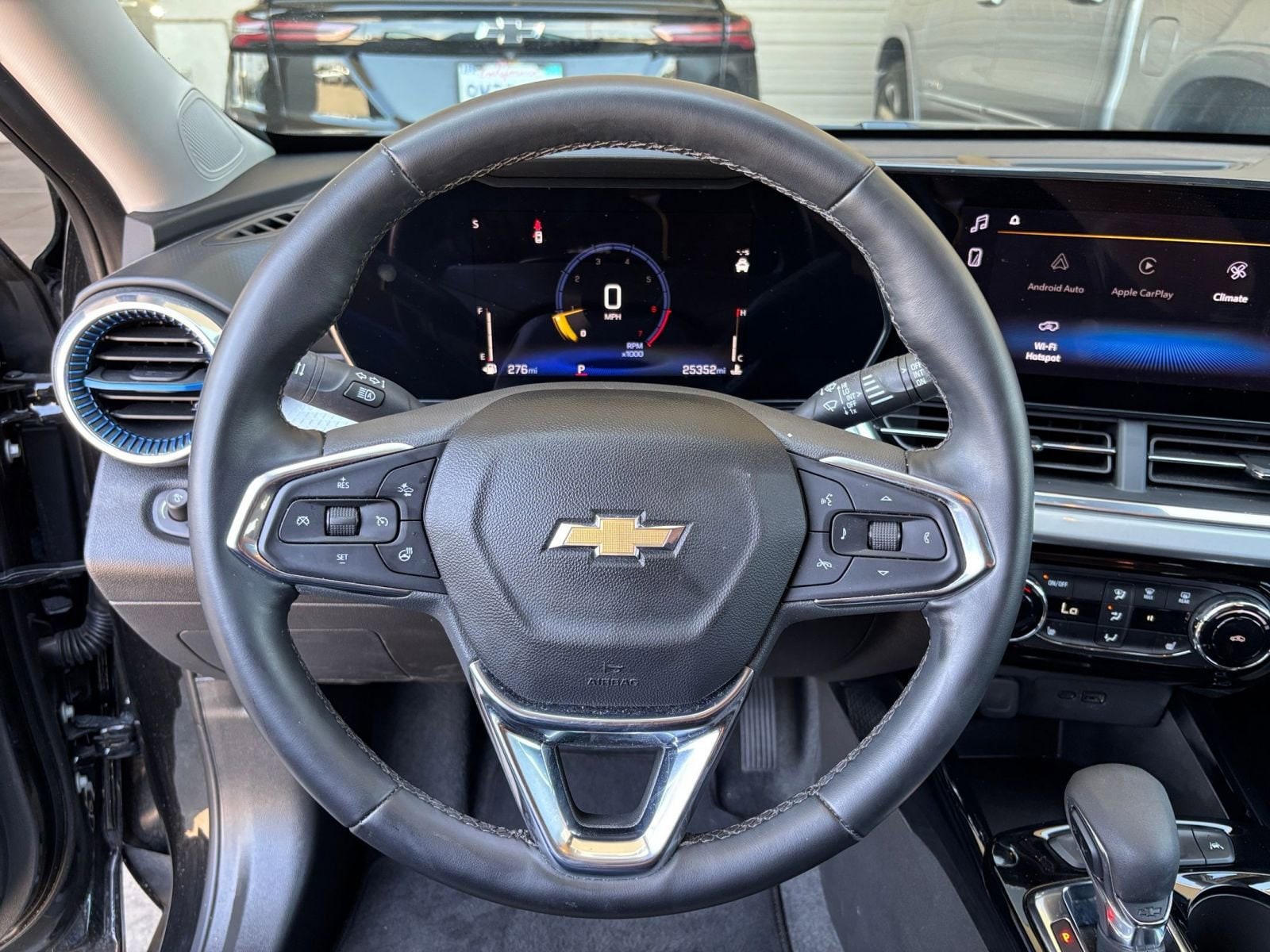 Thumbnail: 2025 Chevrolet Trax - 28