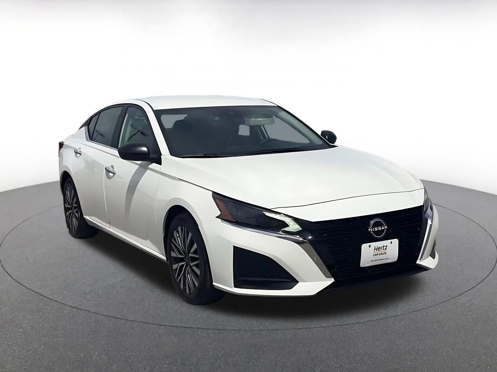 Thumbnail: 2025 Nissan Altima - 2