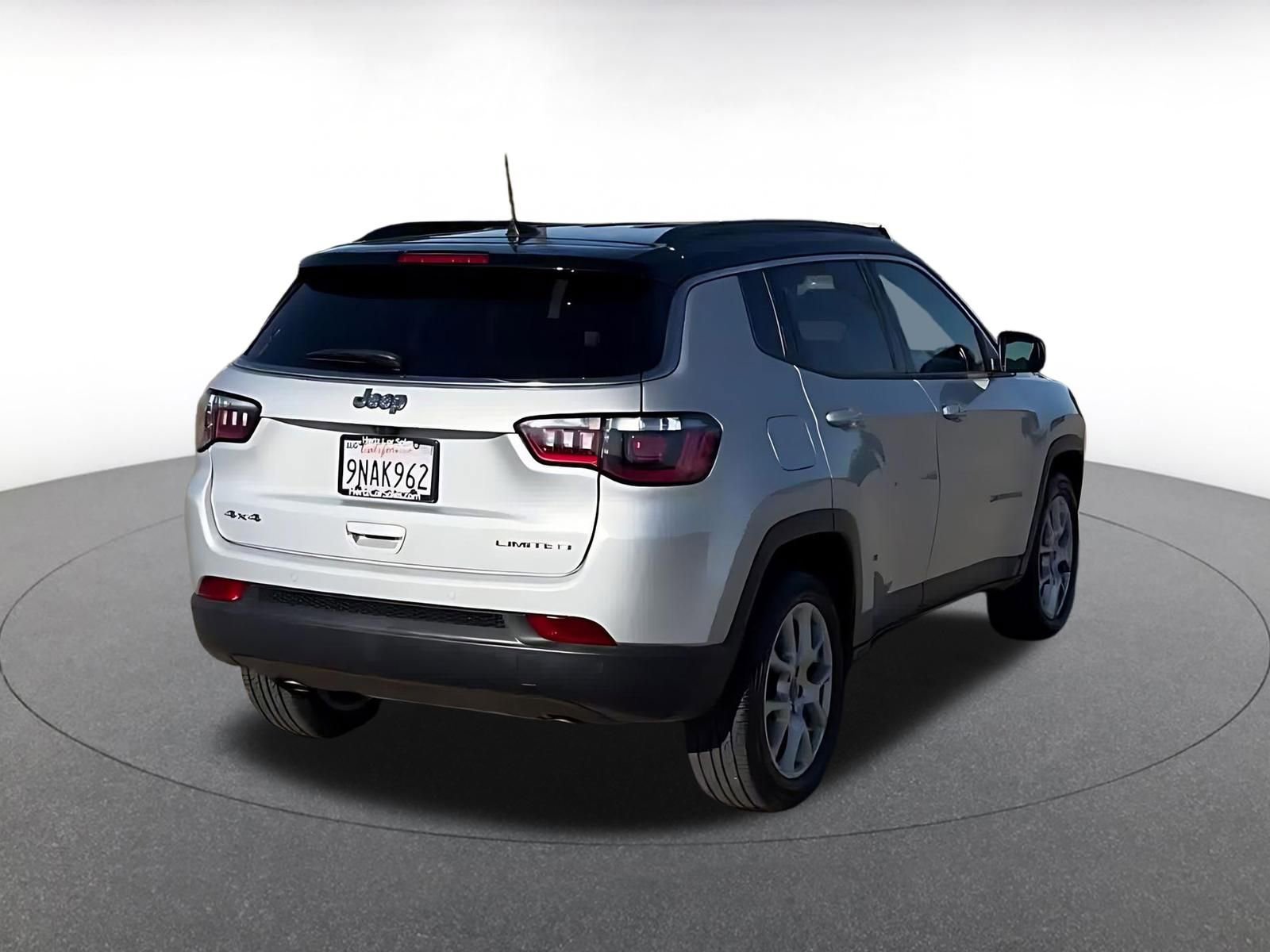 Thumbnail: 2025 Jeep Compass - 15