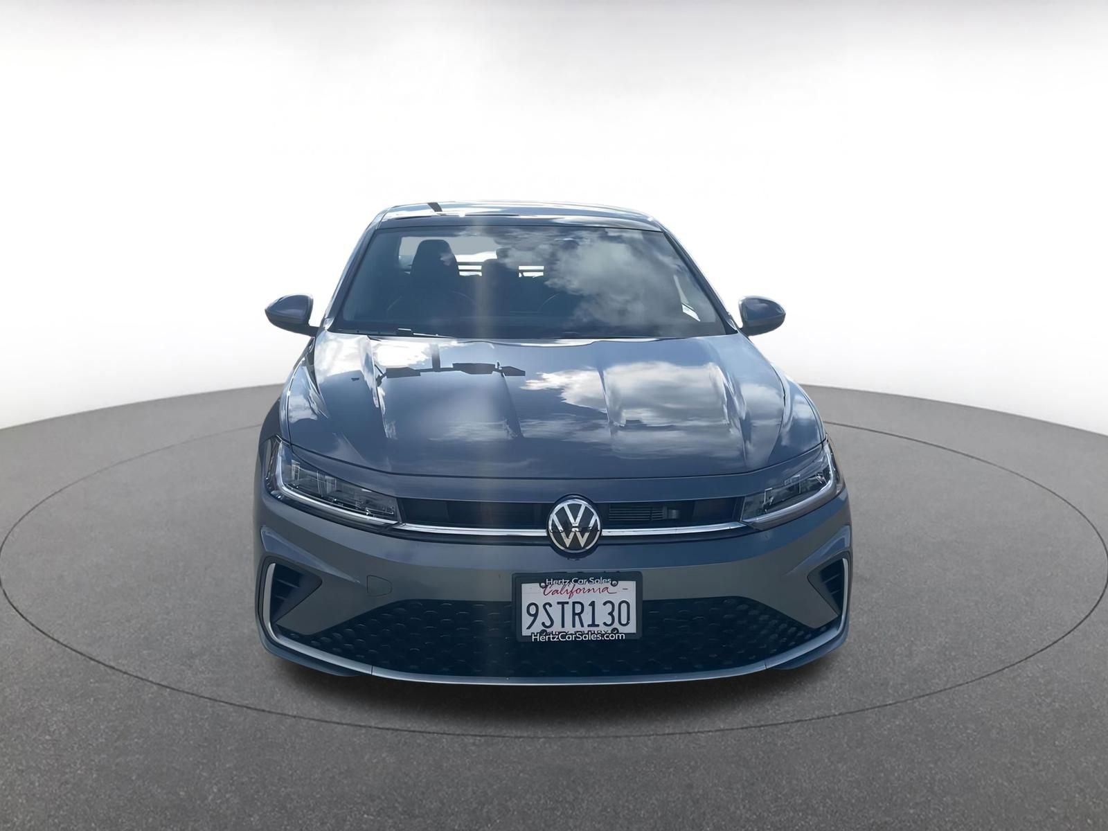 Thumbnail: 2025 Volkswagen Jetta - 4
