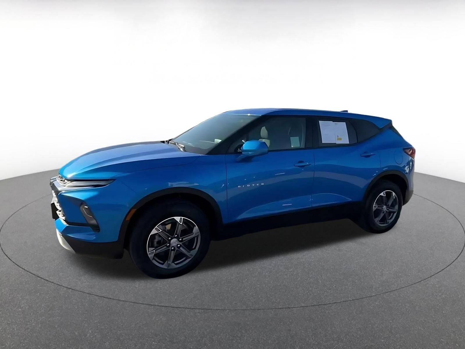 Thumbnail: 2026 Chevrolet Blazer - 8
